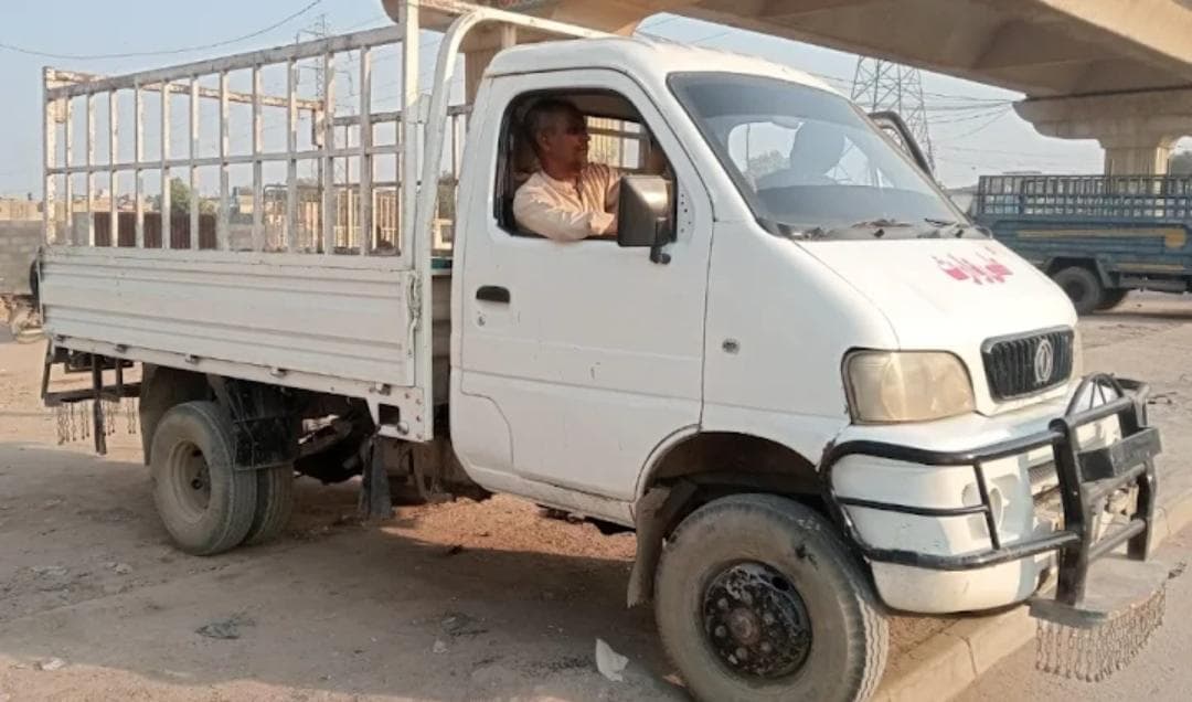 Mustafa Shah Driving Institute · 28